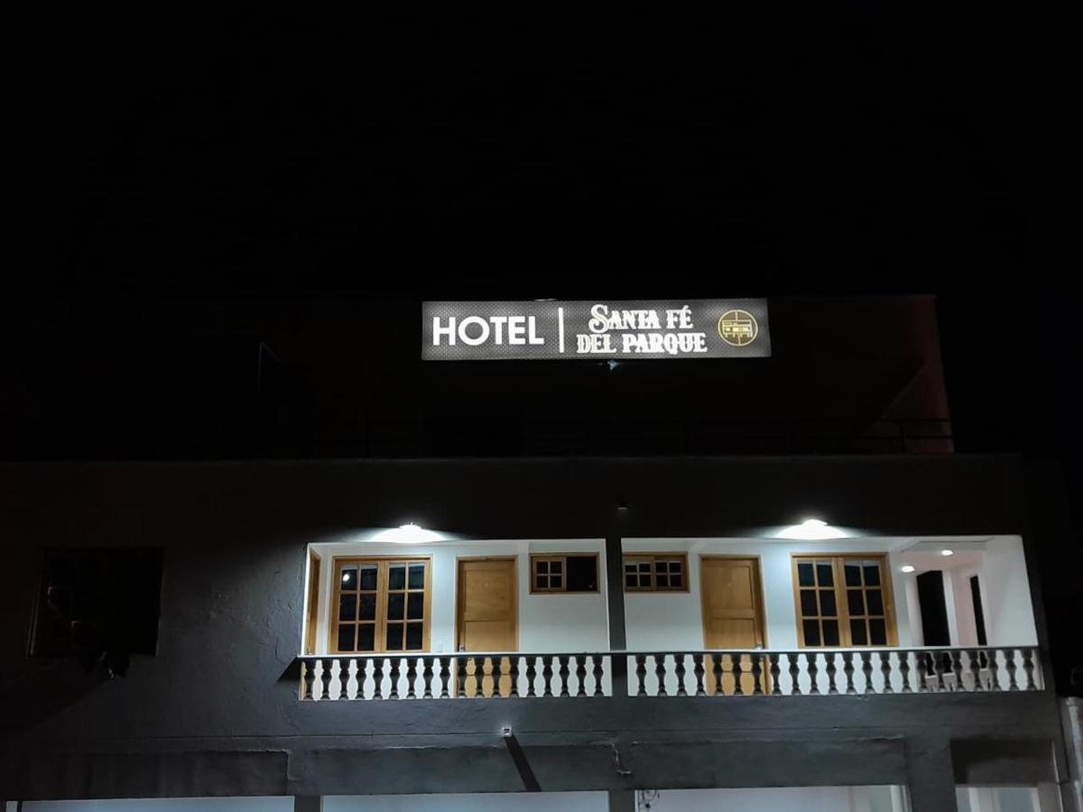 Hotel Santa Fe Del Parque Santa Fe de Antioquia Exteriör bild